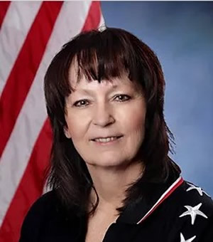 Diane Moderow is a Board Member of the Veterans Honor Flight of ND/MN